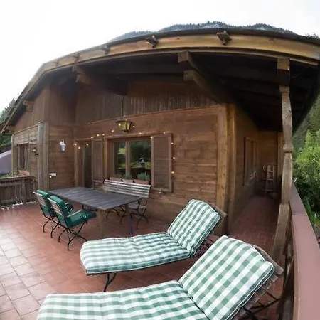 - Gut Eingerichtetes Haus Dağ evi *