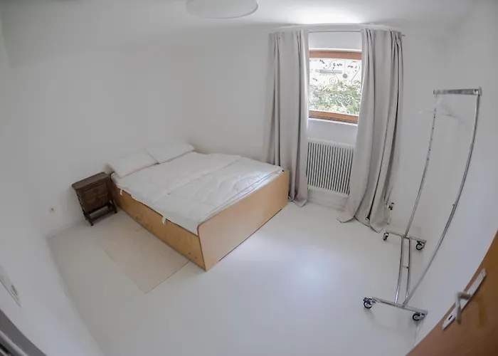 - Gut Eingerichtetes Haus * Scharnitz