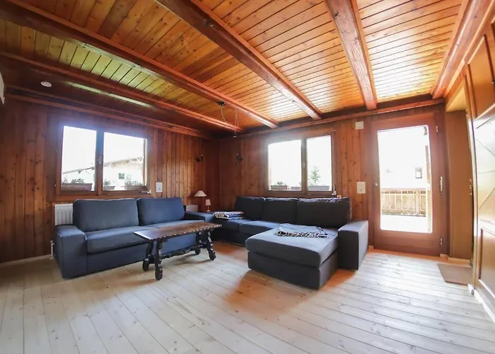 - Gut Eingerichtetes Haus Chalet Scharnitz