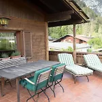 - Gut Eingerichtetes Haus *