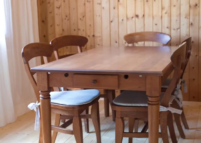 - Gut Eingerichtetes Haus Alpesi faház